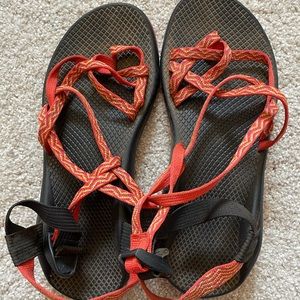 Pink/orange Chaco’s
